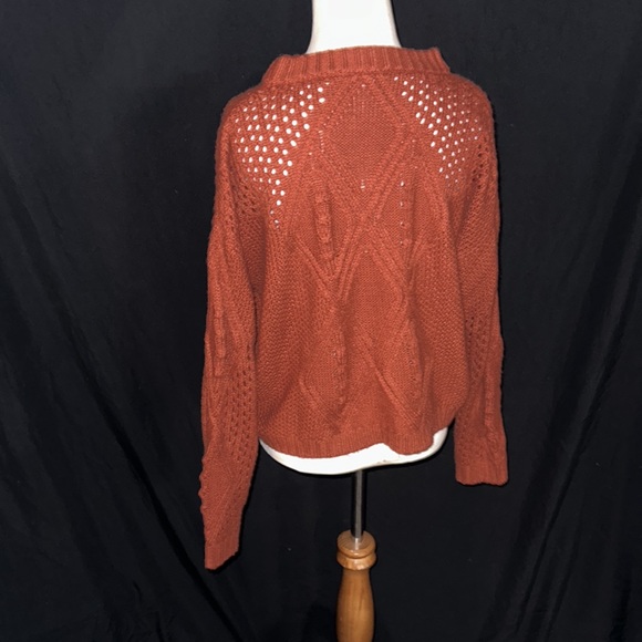 Cute rust color sweater - Picture 6 of 8